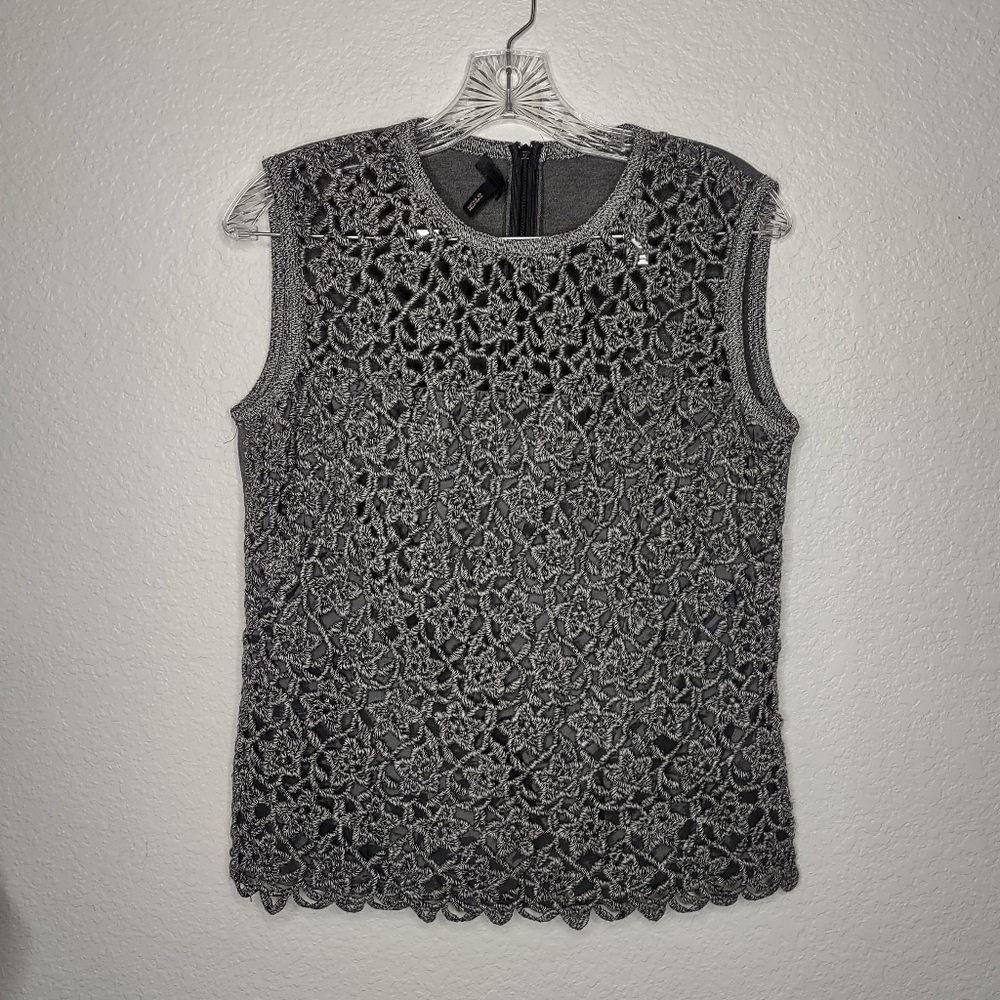 Escada Womans Size 40 ( US 10) Virgin Wool Sleeveless Top Full Back Zip